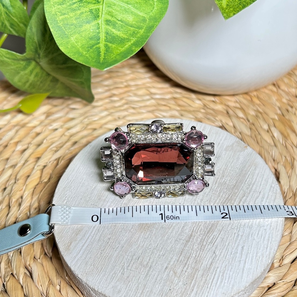 Vintage Chunky Cocktail Ring, with gorgeous colored crystal rhinestones - Picture 15 of 16